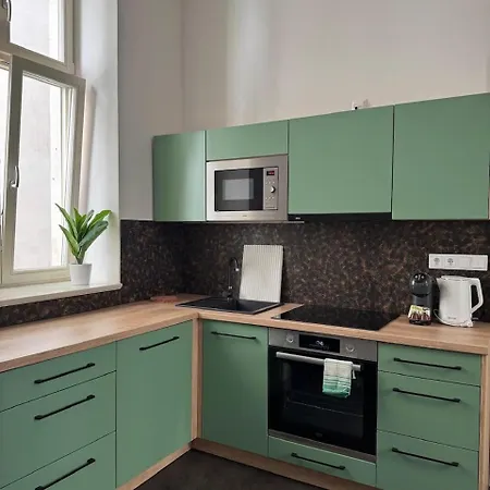 Perlova Apartment *